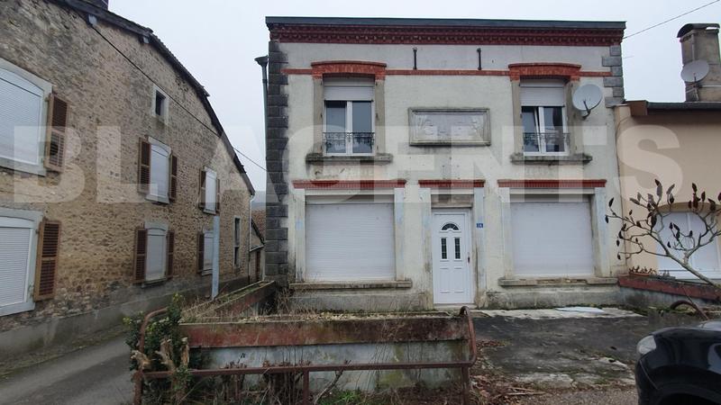 Maison - 250 m² - 8 pièces