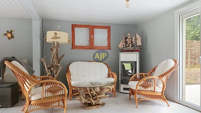 Maison - 150 m² - 4 pièces