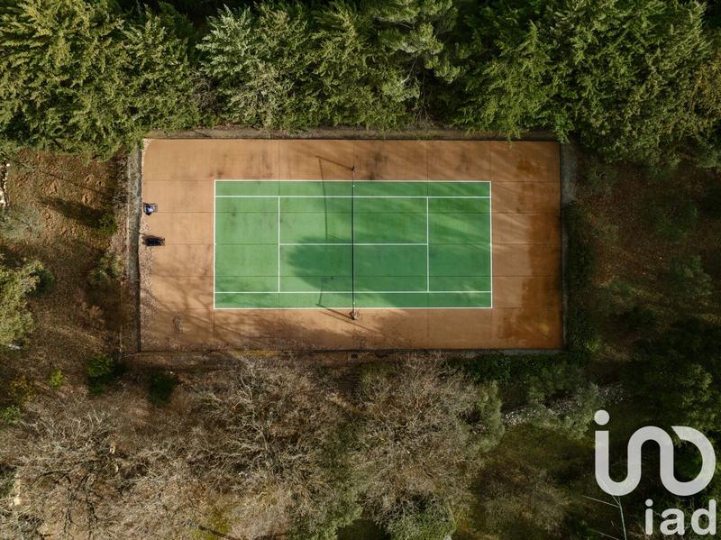 Maison - 270 m² - 10 pièces