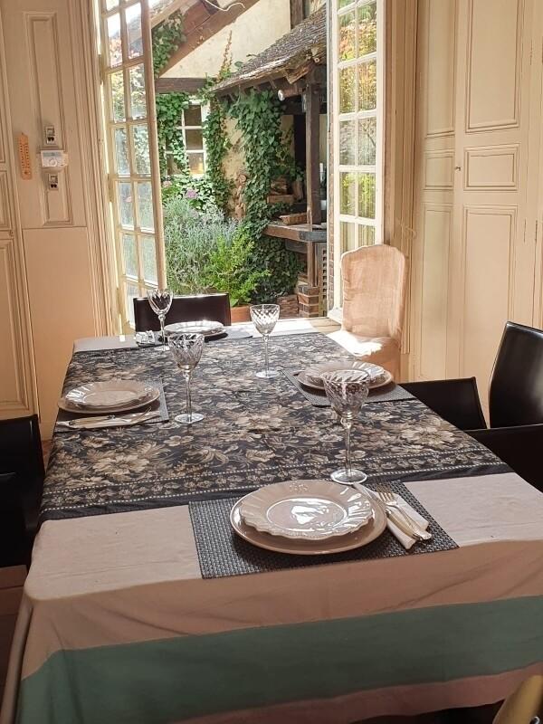 Maison - 280 m² - 6 pièces