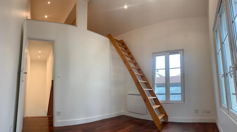 Immeuble - 240 m² - 2 pièces