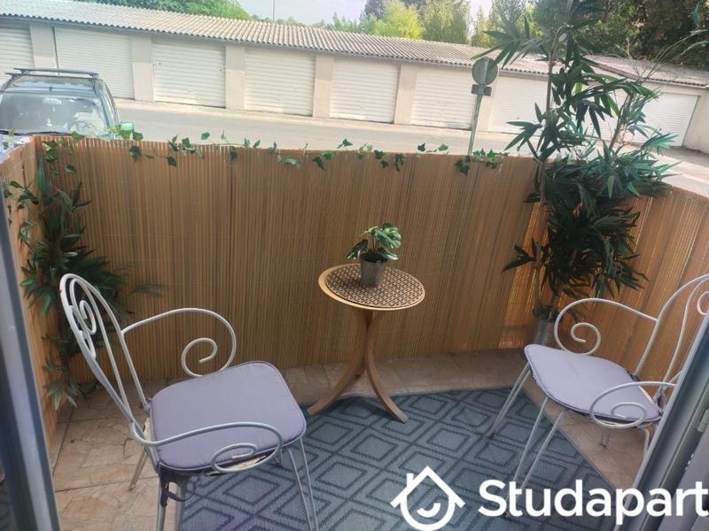 Chambre - 9 m² - 1 pièce