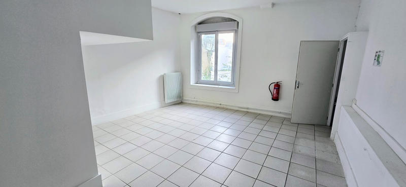 Maison - 450 m² - 14 pièces
