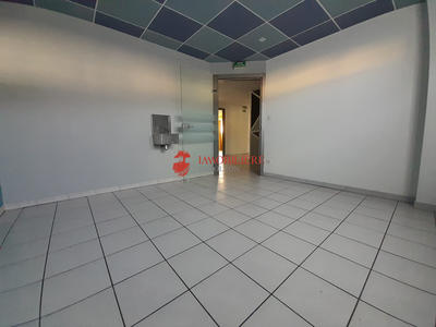 Local commercial - 105 m²