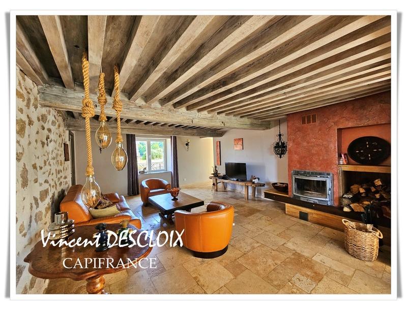 Propriété - 257 m² - 8 pièces