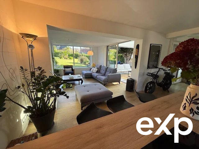 Maison - 127 m² - 5 pièces