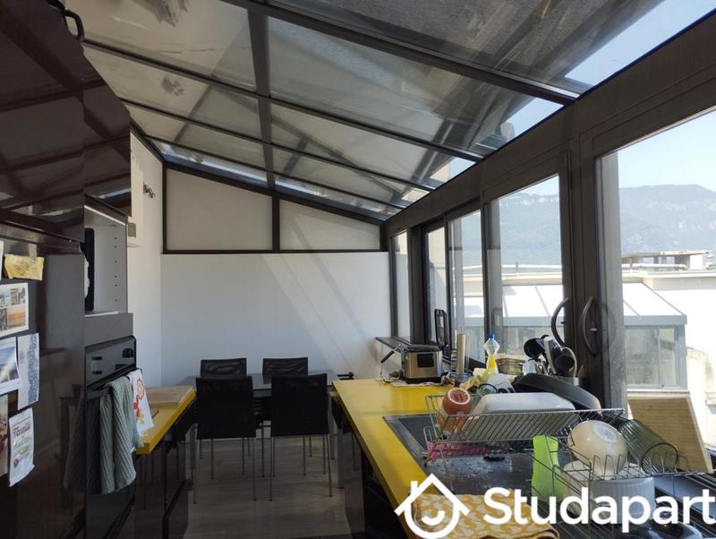 Chambre - 12 m² - 1 pièce