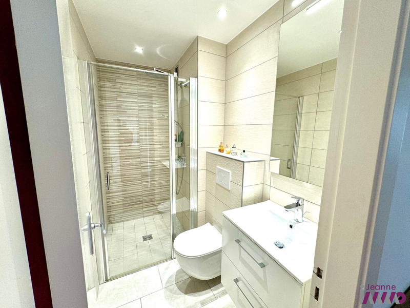 Appartement - 128 m² - 5 pièces