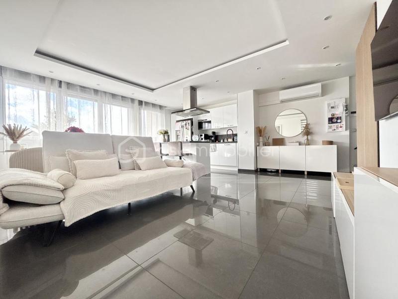 Appartement - 64 m² - 3 pièces