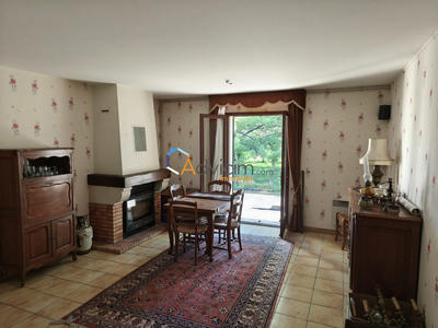 Maison - 88 m² - 4 pièces