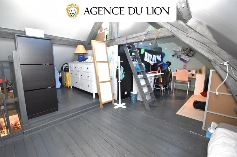 Maison - 151 m² - 7 pièces