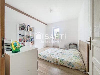 Maison - 105 m² - 4 pièces