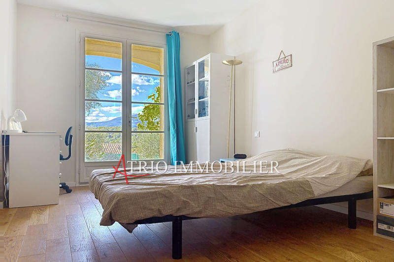 Maison - 200 m² - 5 pièces