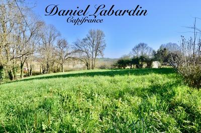 Terrain constructible - 1 139 m²