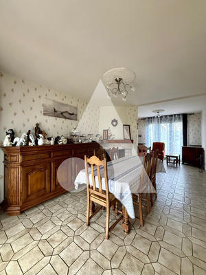 Maison - 80 m² - 4 pièces