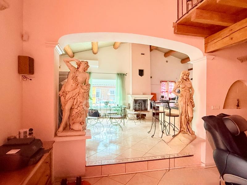 Maison - 187 m² - 6 pièces