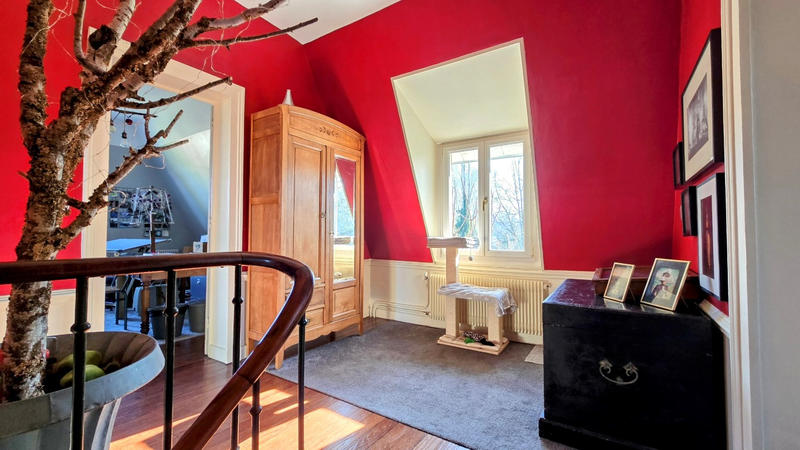 Maison - 175 m² - 9 pièces