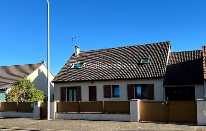 Maison - 121 m² - 6 pièces