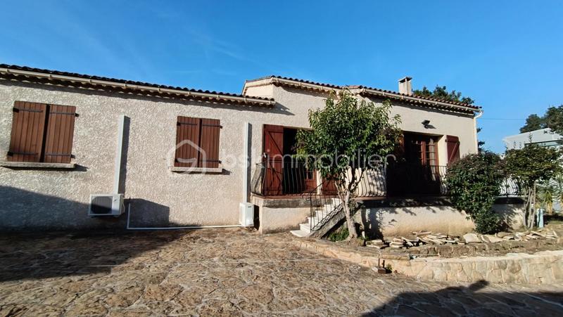 Maison - 138 m² - 5 pièces