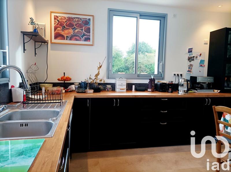 Maison - 213 m² - 10 pièces