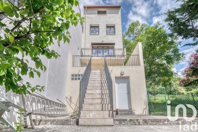 Maison - 174 m² - 6 pièces