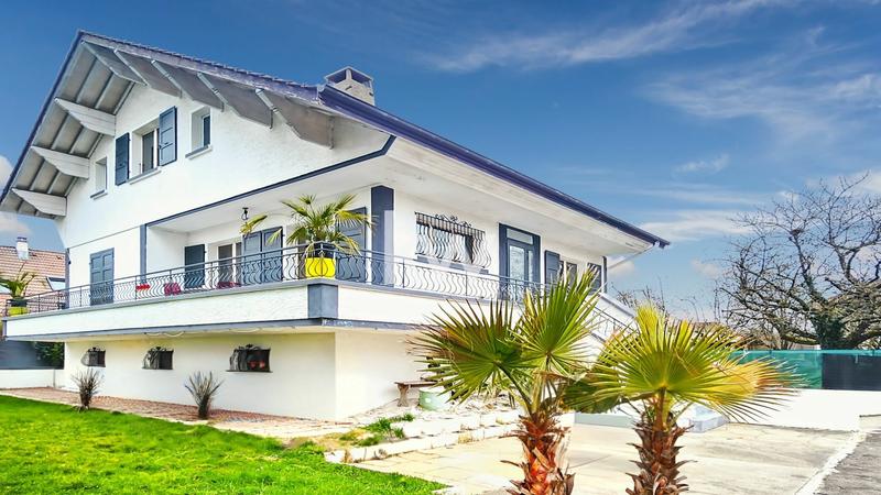 Maison - 225 m² - 5 pièces