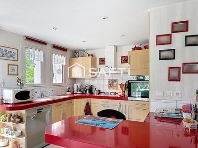 Maison - 130 m² - 5 pièces