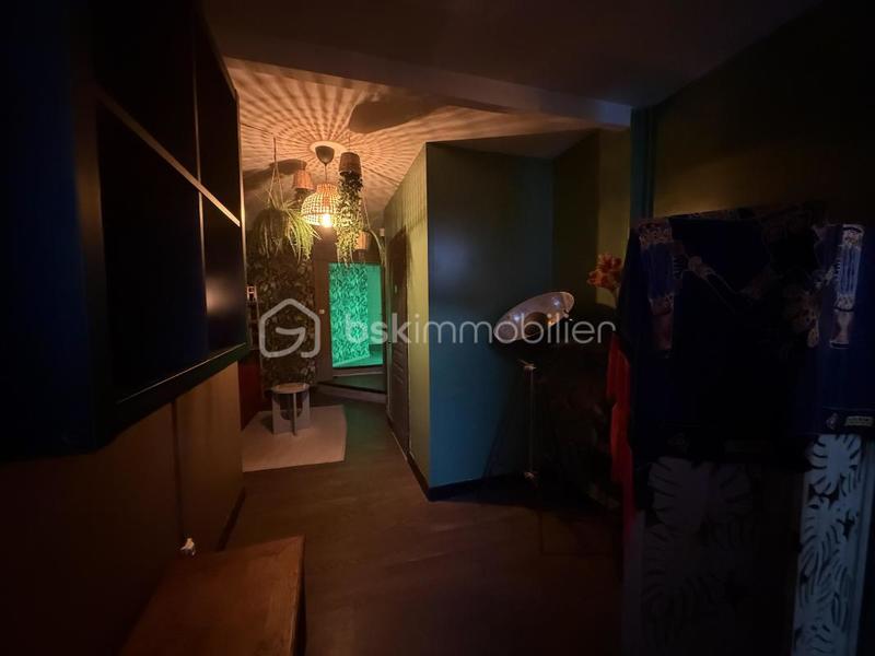 Immeuble - 132 m² - 6 pièces