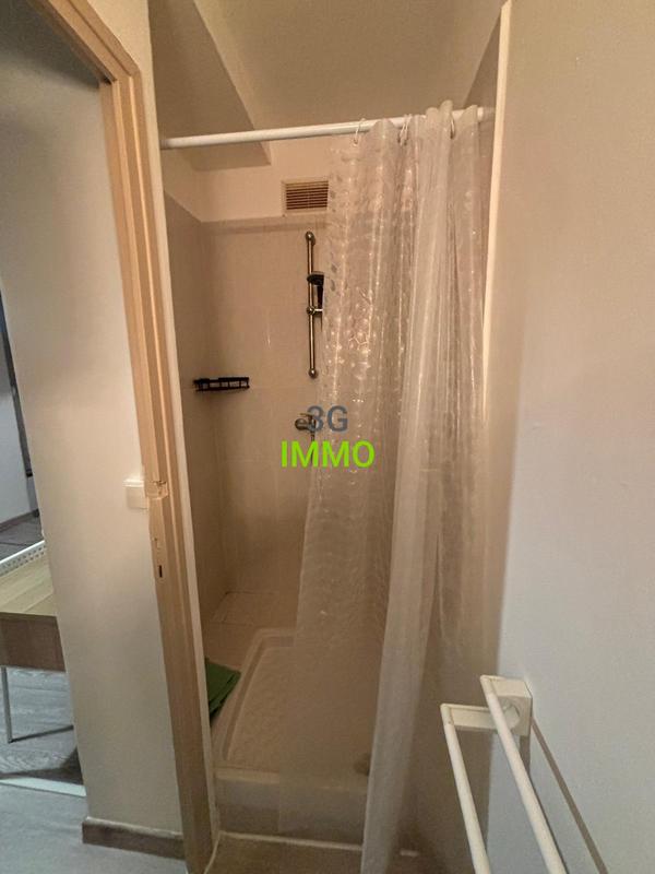 Immeuble - 219 m² - 9 pièces