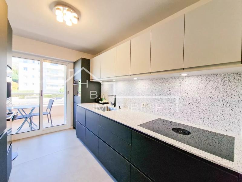 Appartement - 97 m² - 3 pièces