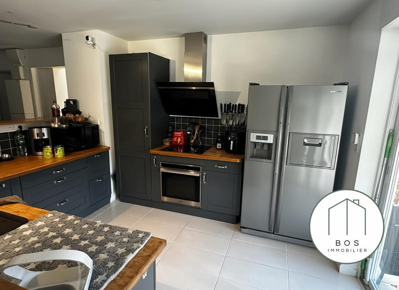 Villa - 145 m² - 6 pièces