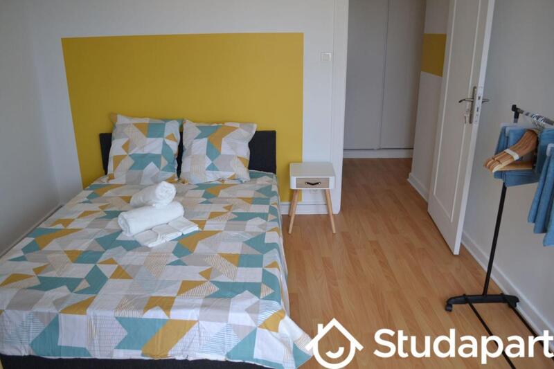 Chambre - 10 m² - 1 pièce