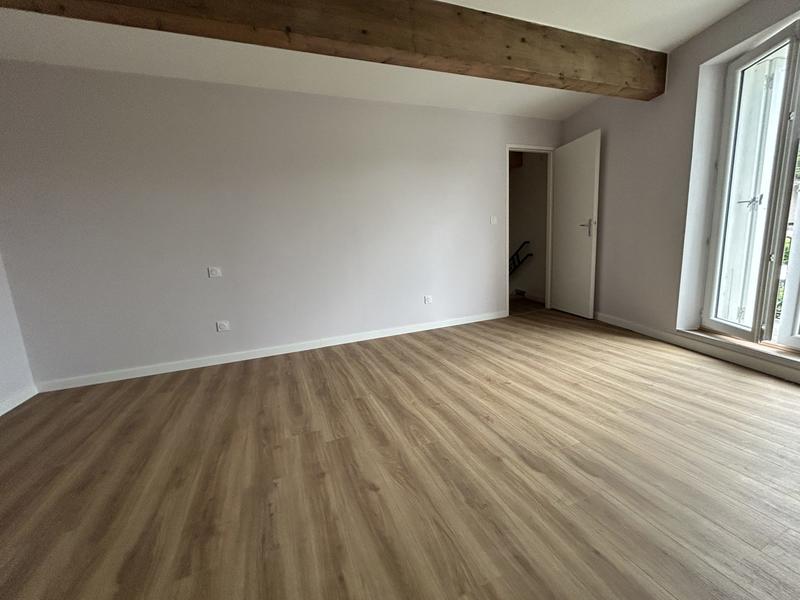 Maison traditionnelle - 80 m² - 5 pièces