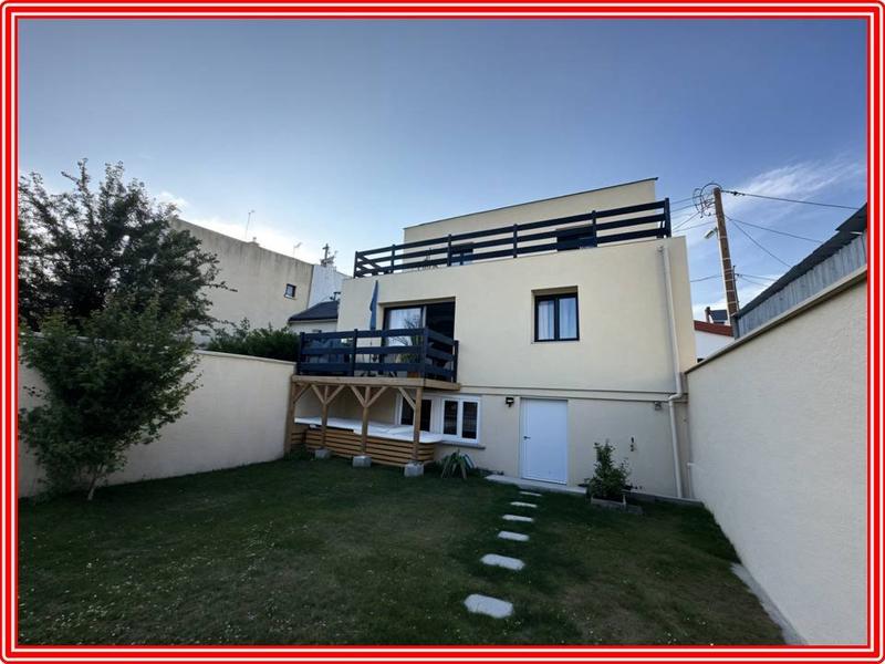 Maison - 100 m² - 5 pièces