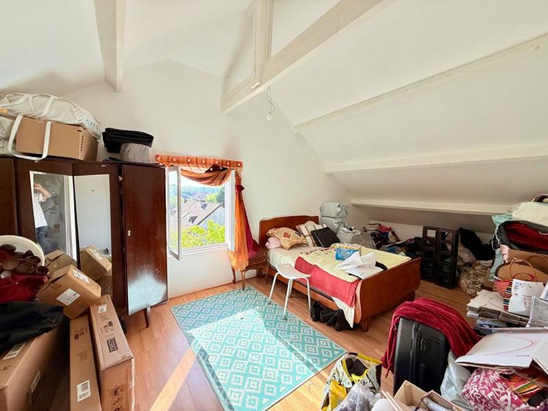 Maison - 186 m² - 8 pièces