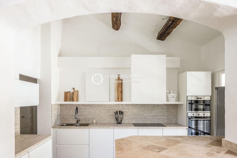 Villa - 200 m² - 6 pièces