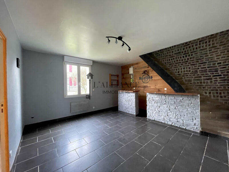 Maison traditionnelle - 150 m² - 7 pièces