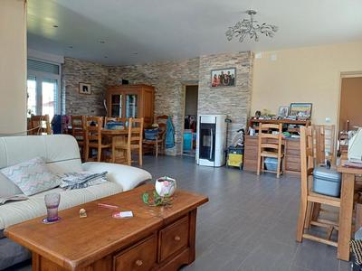 Maison - 185 m² - 7 pièces