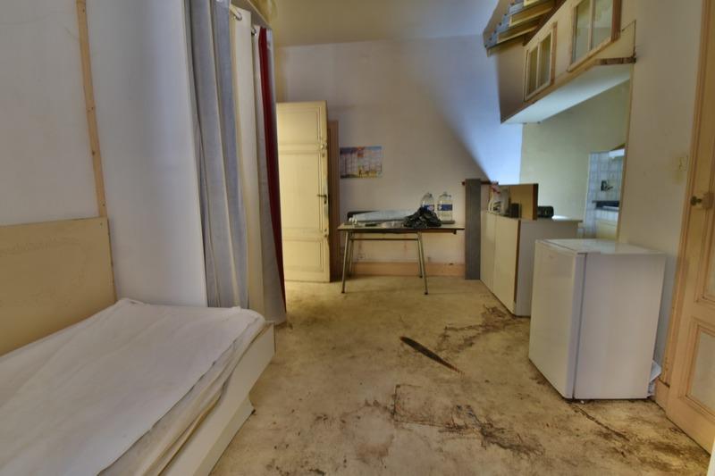 Immeuble - 193 m² - 7 pièces