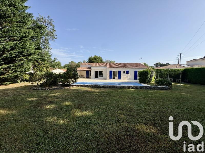 Maison - 225 m² - 9 pièces