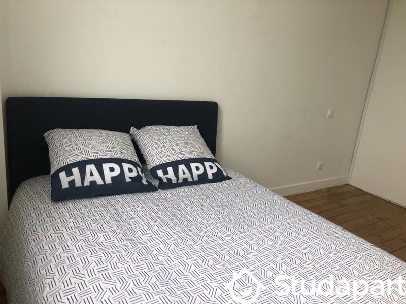 Chambre - 11 m² - 1 pièce