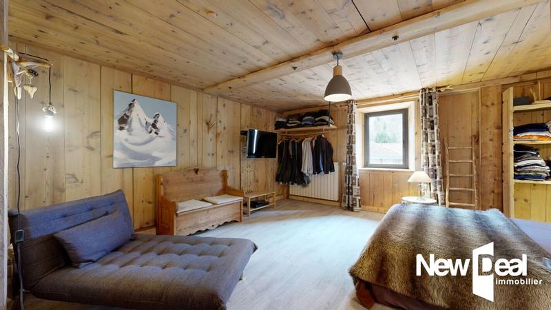 Maison en pierre - 380 m² - 11 pièces