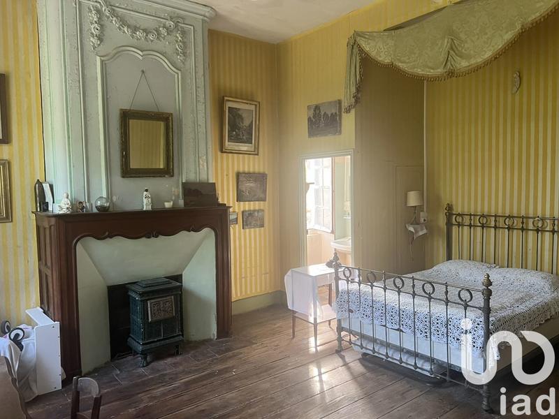 Maison - 713 m² - 16 pièces