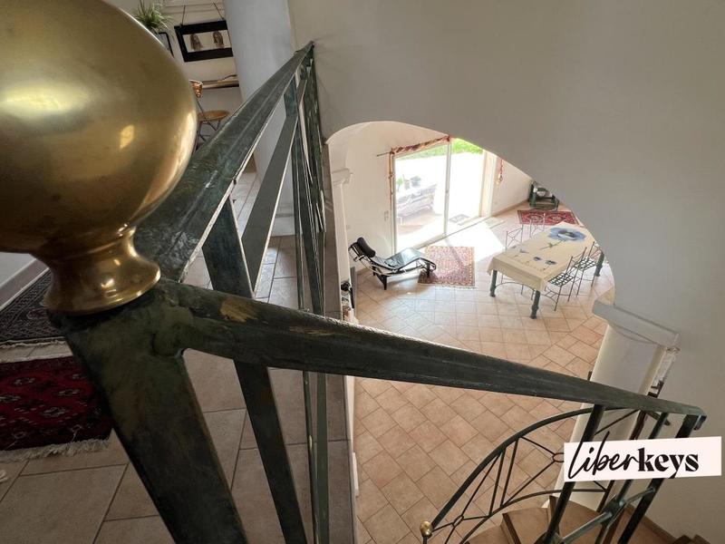 Propriété - 150 m² - 5 pièces