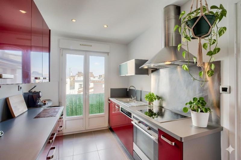 Appartement - 80 m² - 5 pièces