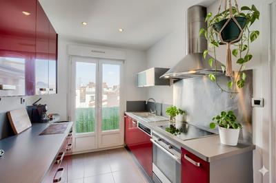 Appartement - 80 m² - 5 pièces