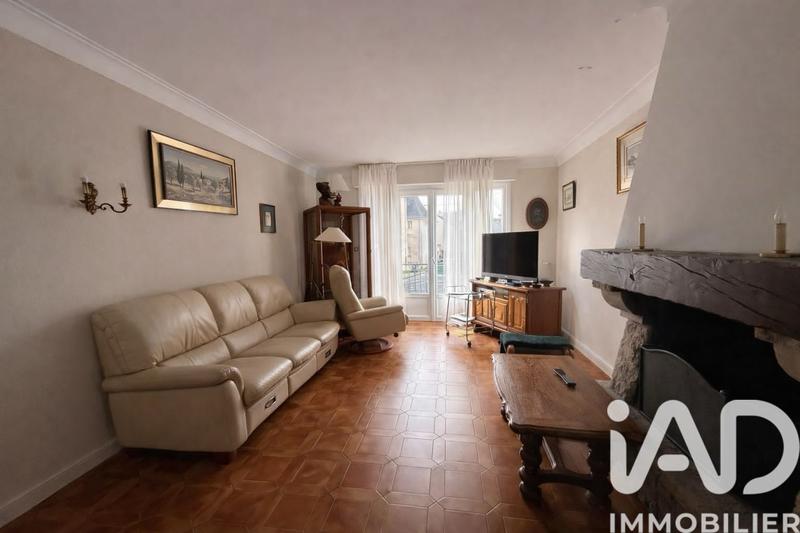 Maison - 181 m² - 7 pièces