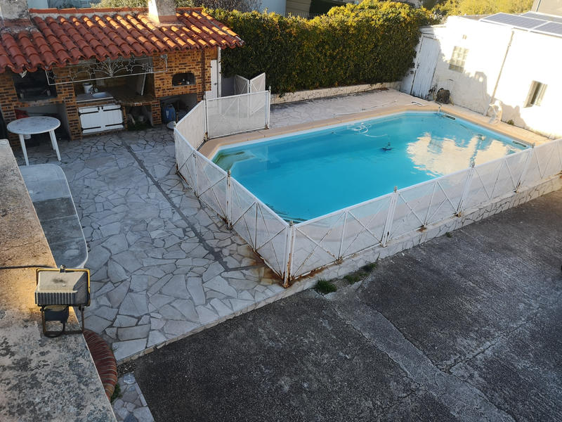 Maison - 230 m² - 9 pièces