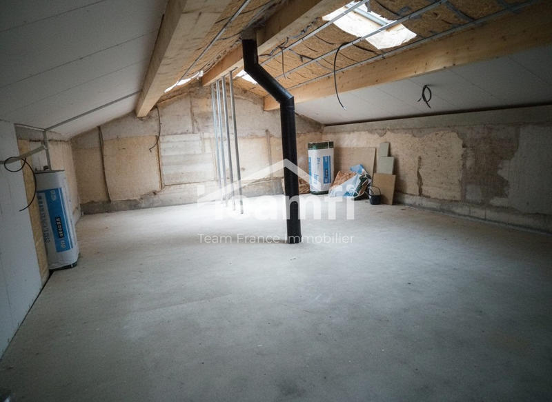 Maison ancienne - 160 m² - 2 pièces