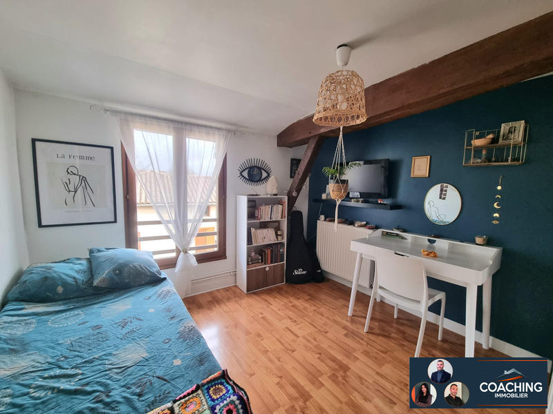 Maison - 187 m² - 9 pièces